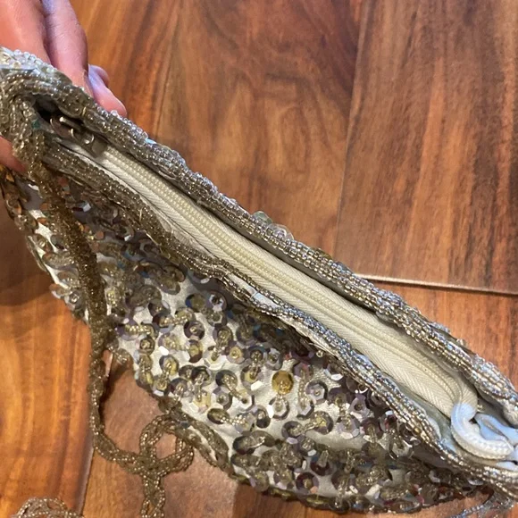 Vintage Beaded & Sequins Silver Purse with Beaded Strap - Picture 4 of 5